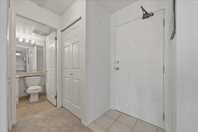 103 99 BEGIN STREET - photo 2 of 30