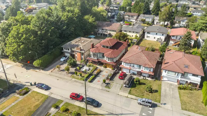 7113 UNION STREET - photo 3 of 40