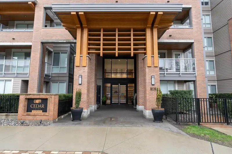 414 7133 14TH AVENUE - photo 1 of 20