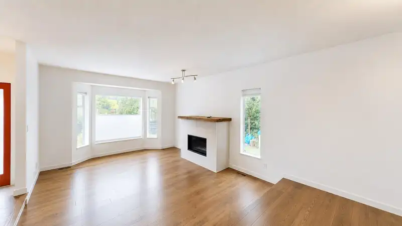 40735 THUNDERBIRD RIDGE - photo 3 of 32
