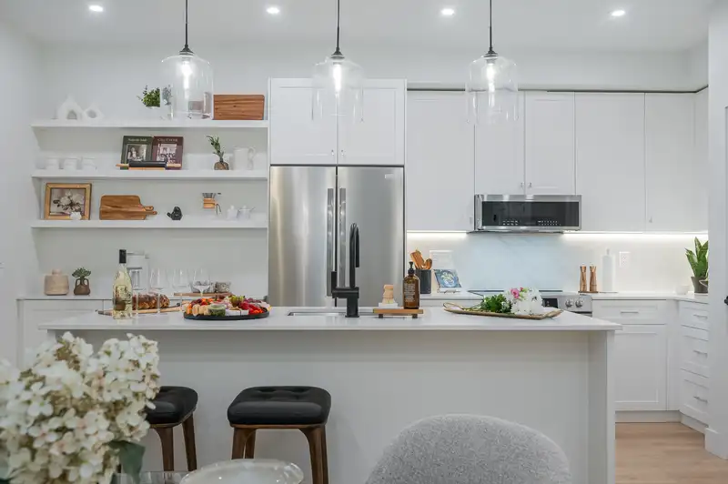 211 46187 THOMAS ROAD - photo 1 of 19
