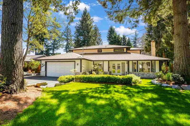 13846 18 AVENUE - photo 1 of 40