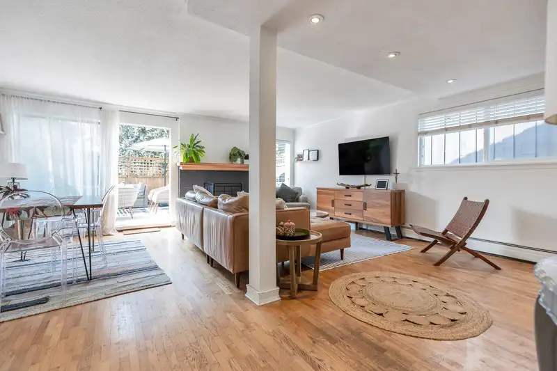 805 555 W 28TH STREET - photo 3 of 36