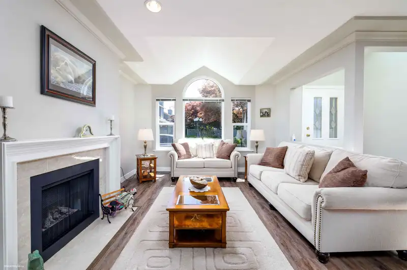 128 6109 W BOUNDARY DRIVE - photo 4 of 29