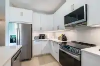 318 2477 KELLY AVENUE - thumbnail 7