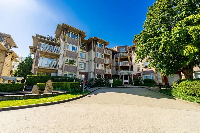 310 7337 MACPHERSON AVENUE - photo 1 of 40