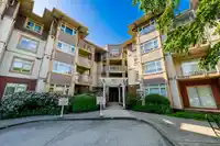 310 7337 MACPHERSON AVENUE - thumbnail 4