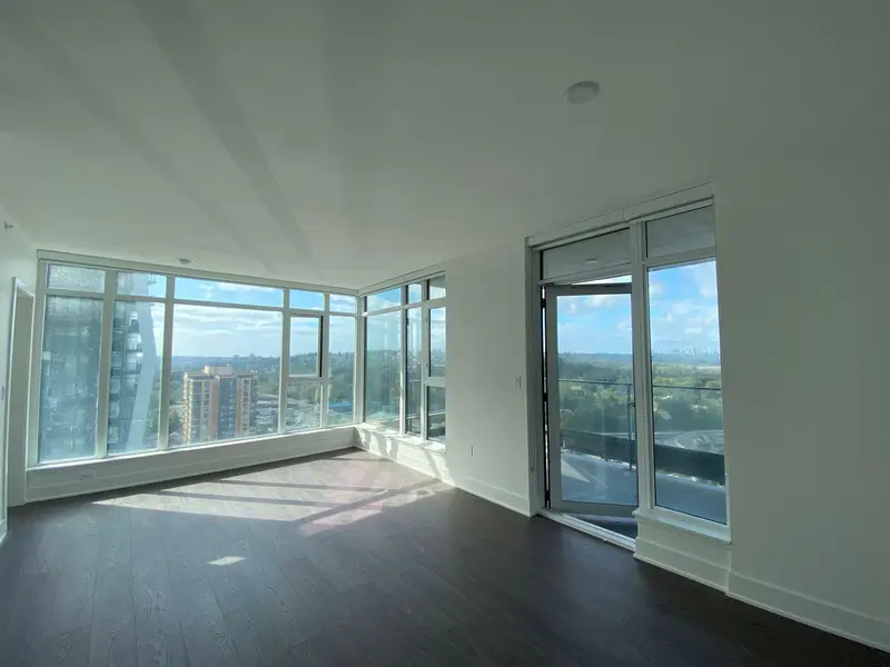 1608 450 WESTVIEW STREET - photo 4 of 19