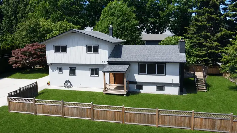 896 DAVIS ROAD - photo 1 of 27
