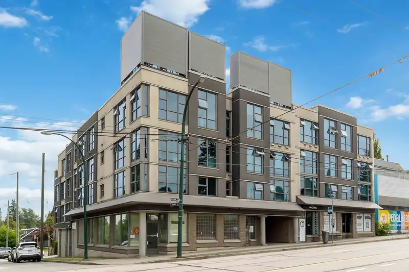 301 4868 FRASER STREET - photo 1 of 29