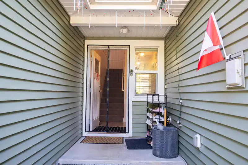 3 624 SHAW ROAD - photo 2 of 16
