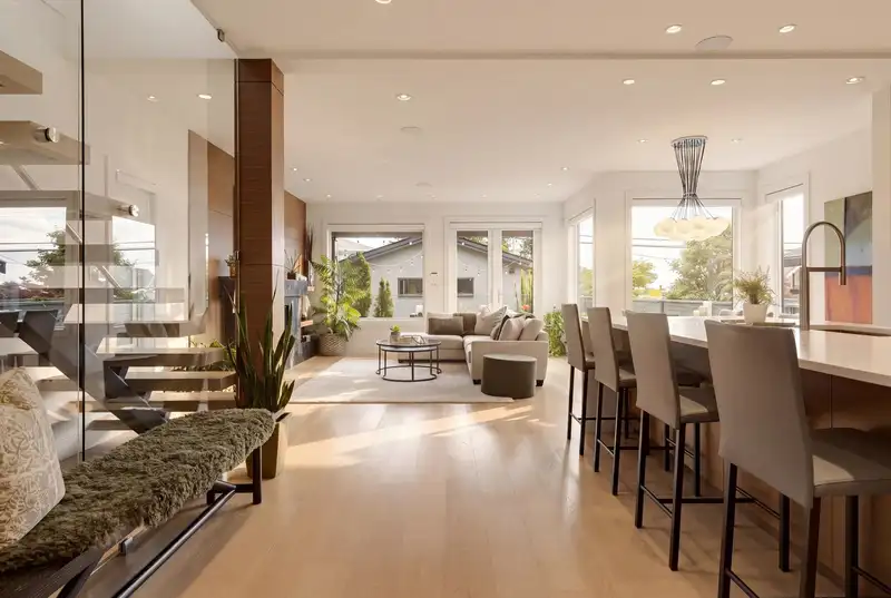 351 W 28TH STREET - photo 4 of 40