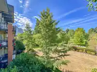 319 2250 WESBROOK MALL - thumbnail 30