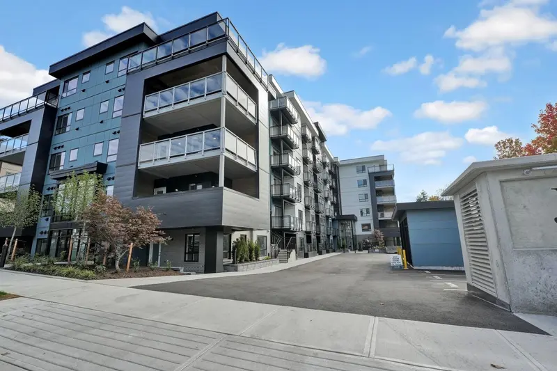 508 33886 PINE STREET - photo 2 of 25