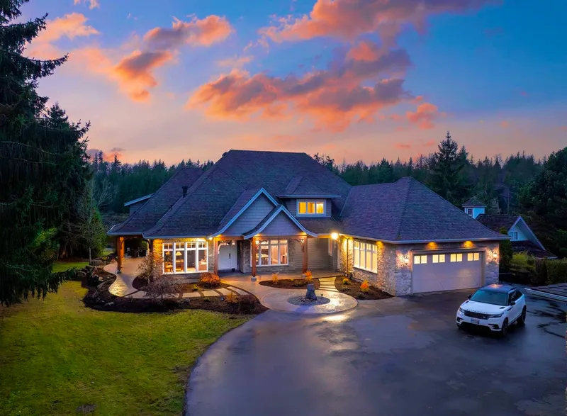 23455 8 AVENUE - photo 1 of 25