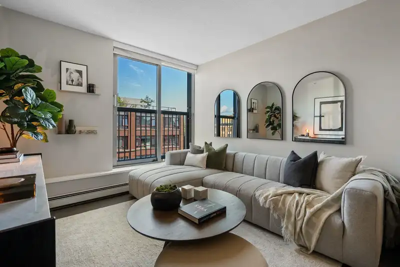 810 66 W CORDOVA STREET - photo 1 of 25