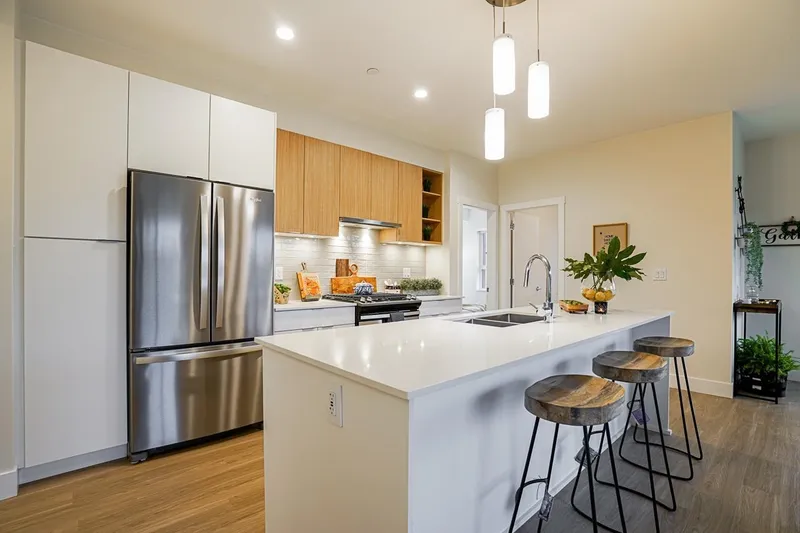 415 6960 NICHOLSON ROAD - photo 3 of 25