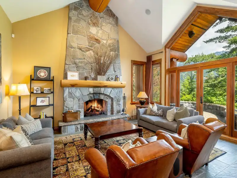 3220 PEAK DRIVE - photo 4 of 30