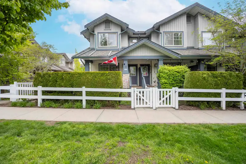 13 19250 65TH AVENUE - photo 1 of 26