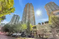 605 2968 GLEN DRIVE - thumbnail 1