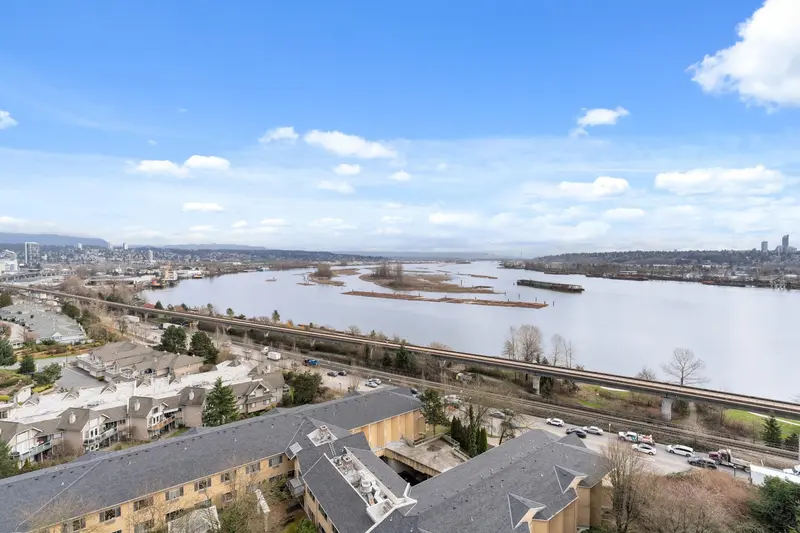 1404 71 JAMIESON COURT - photo 1 of 25