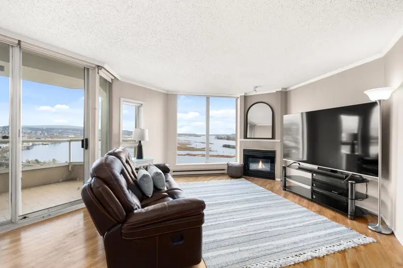 1404 71 JAMIESON COURT - photo 2 of 25