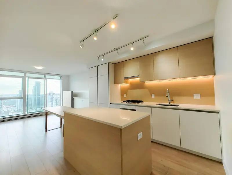 2503 652 WHITING WAY - photo 1 of 17