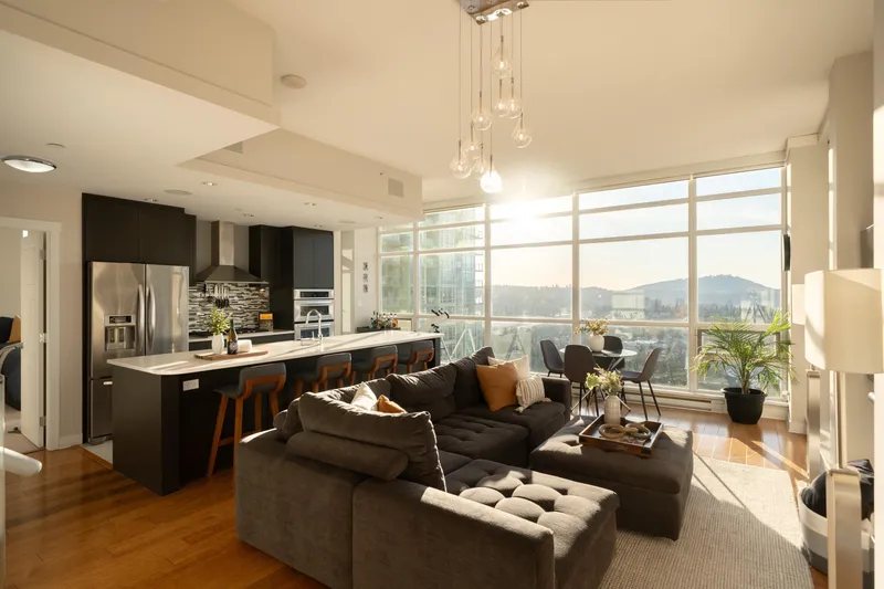 3401 2968 GLEN DRIVE - photo 4 of 25