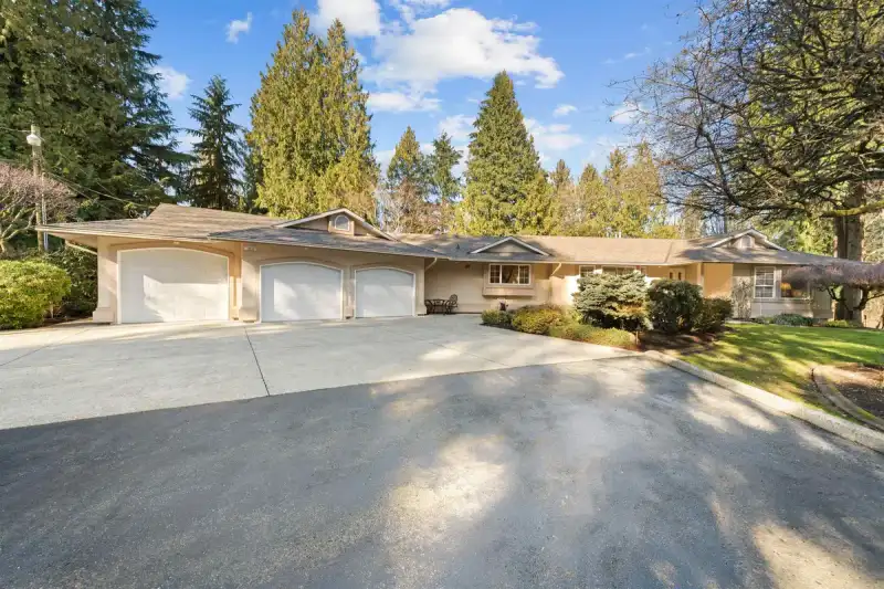 31553 BROOKSIDE AVENUE - photo 1 of 40