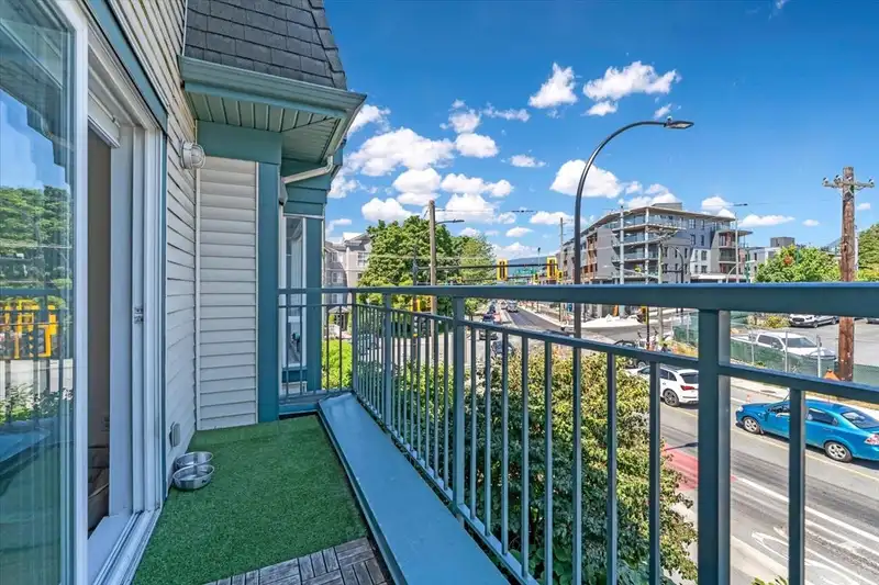25 288 ST. DAVIDS AVENUE - photo 3 of 29