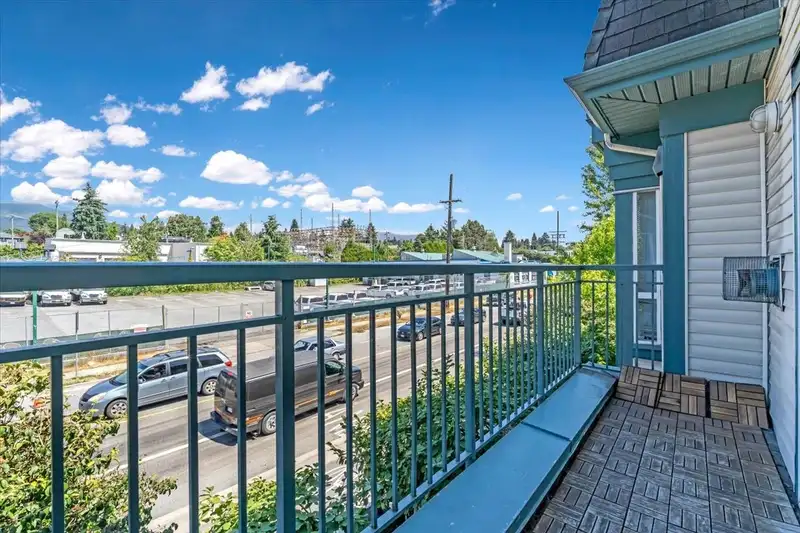 25 288 ST. DAVIDS AVENUE - photo 4 of 29