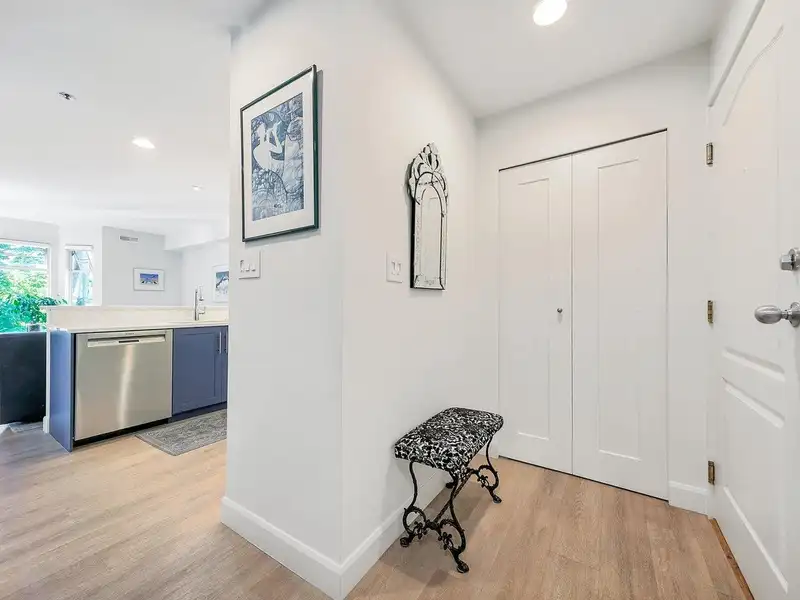 305 1989 W 1ST AVENUE - photo 2 of 29