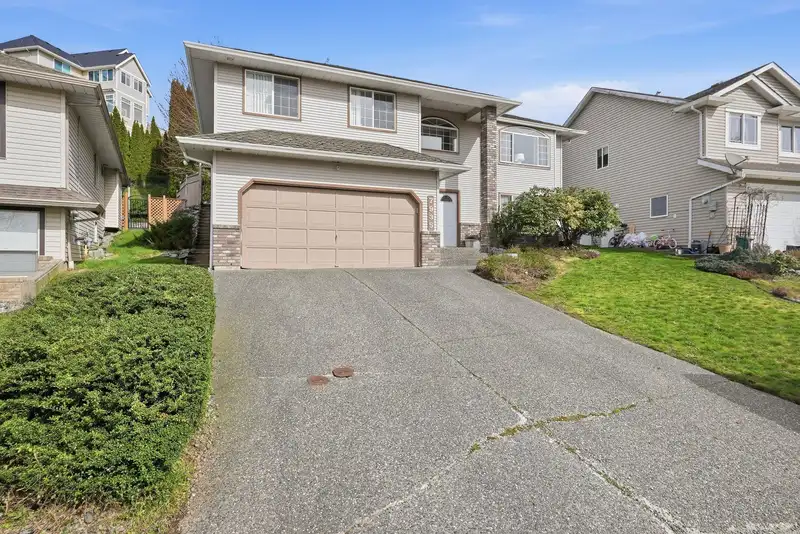7935 TOPPER DRIVE - photo 2 of 40