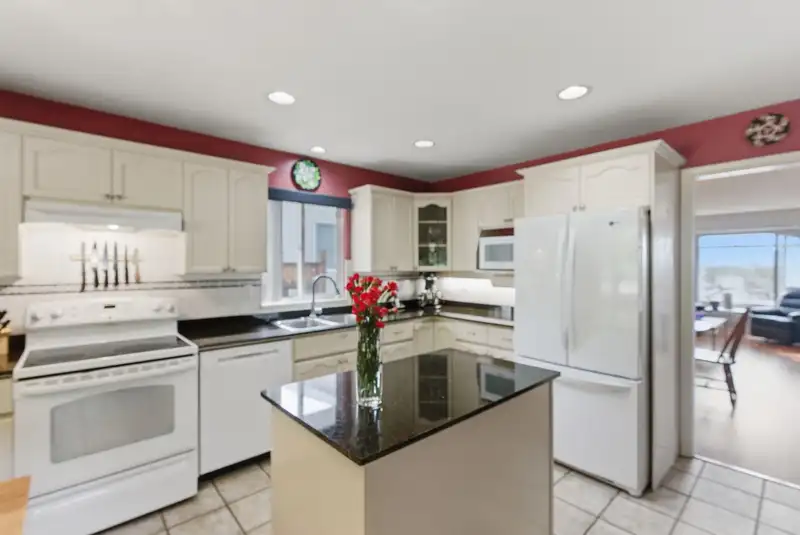 7935 TOPPER DRIVE - photo 4 of 40