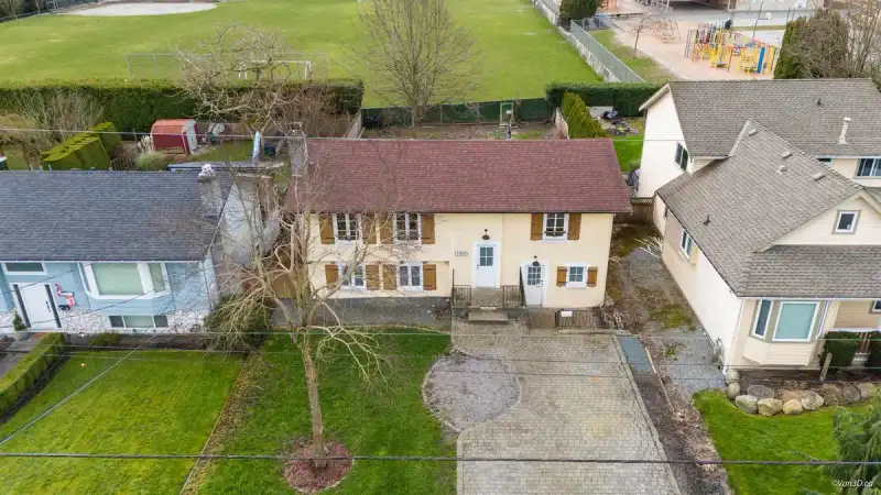 15894 THRIFT AVENUE - photo 1 of 40