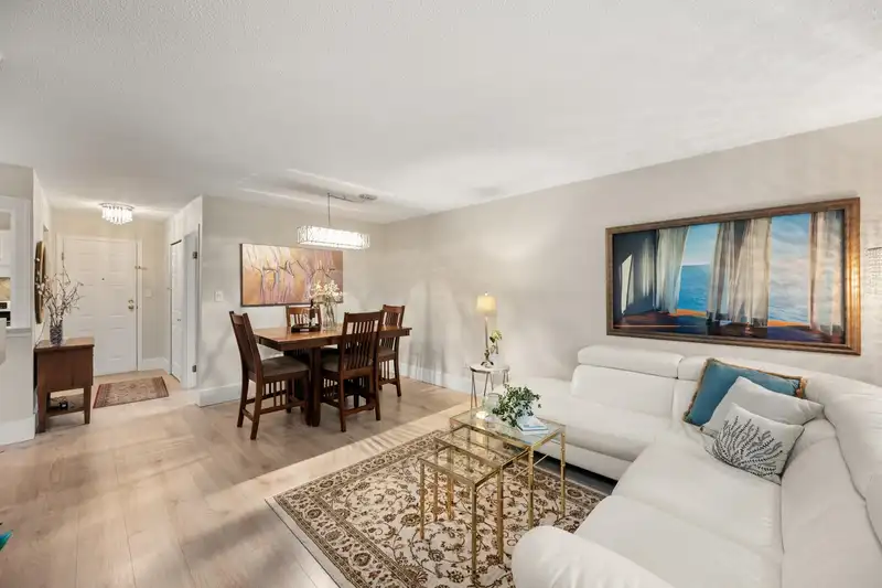 105 1354 WINTER STREET - photo 4 of 33