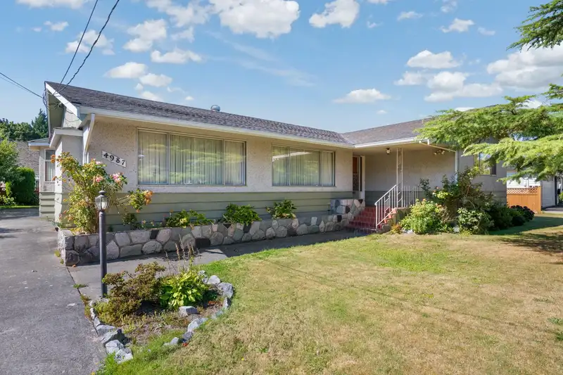 4987 WESTMINSTER AVENUE - photo 2 of 14