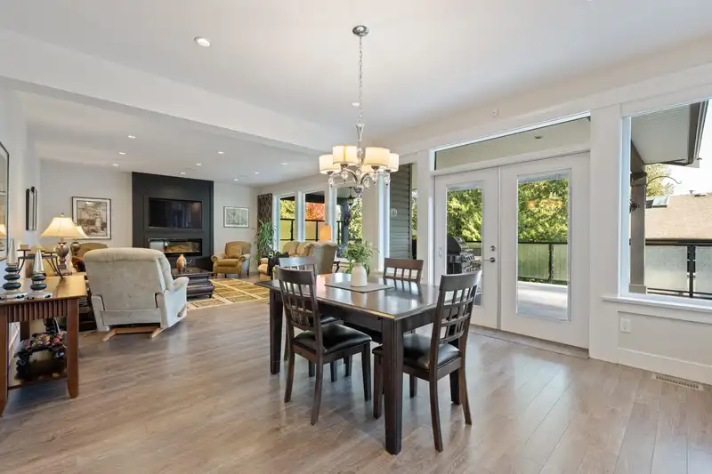4814 201 STREET - photo 4 of 40