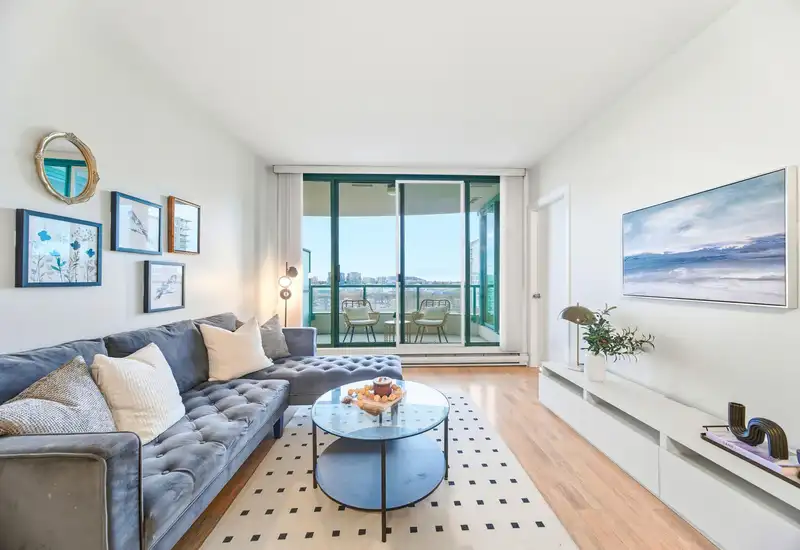 801 8871 LANSDOWNE ROAD - photo 1 of 24