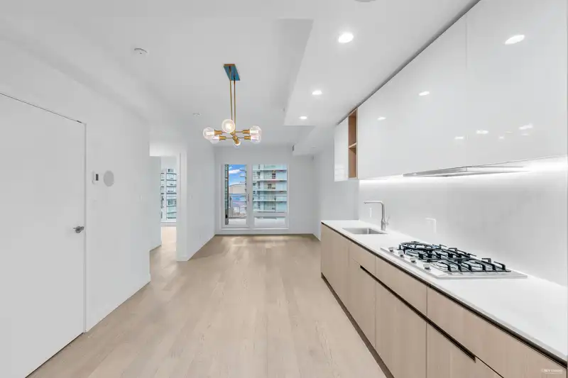 614 6811 PEARSON WAY - photo 3 of 23