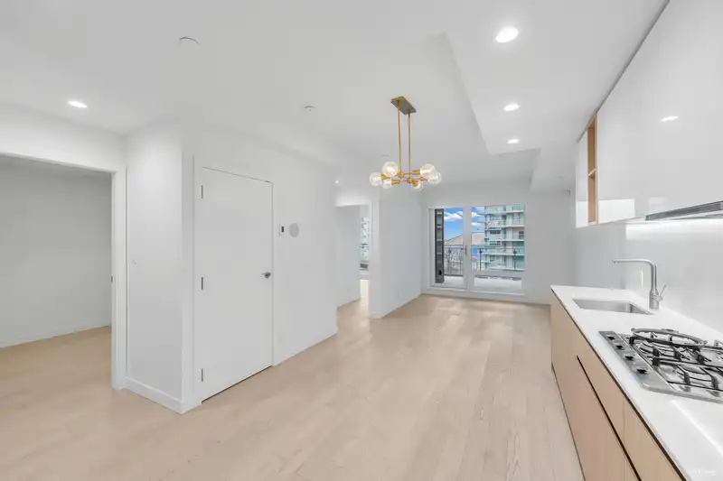 614 6811 PEARSON WAY - photo 4 of 23