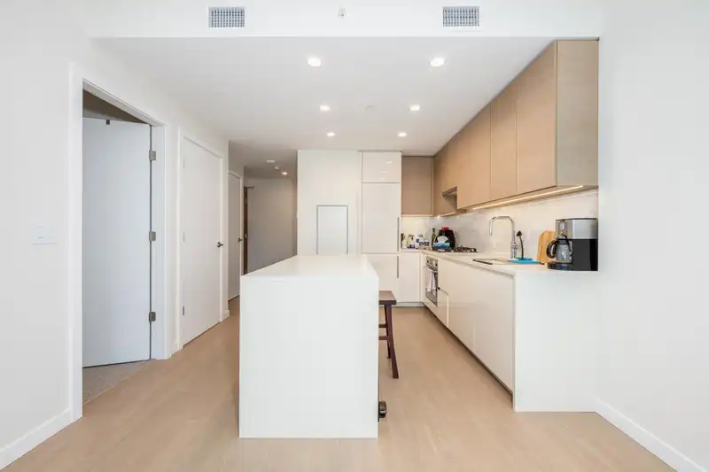 2301 4168 LOUGHEED HIGHWAY - photo 1 of 32