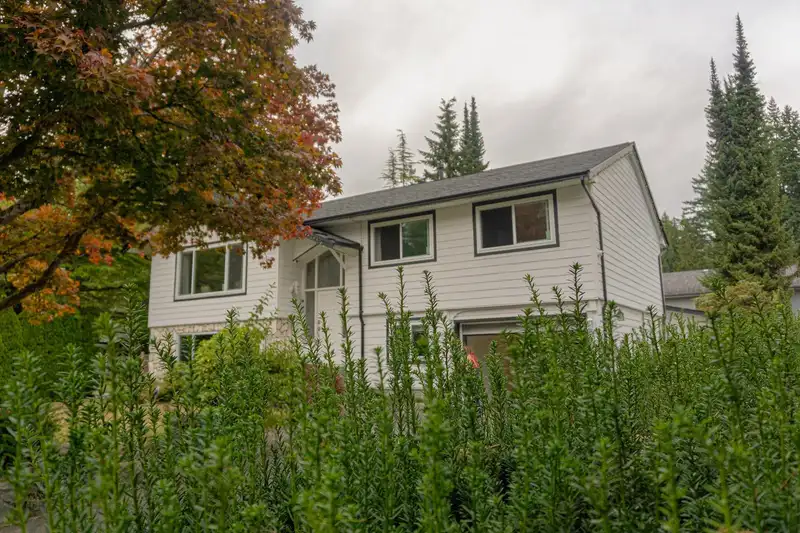 3566 REGENT AVENUE - photo 1 of 37