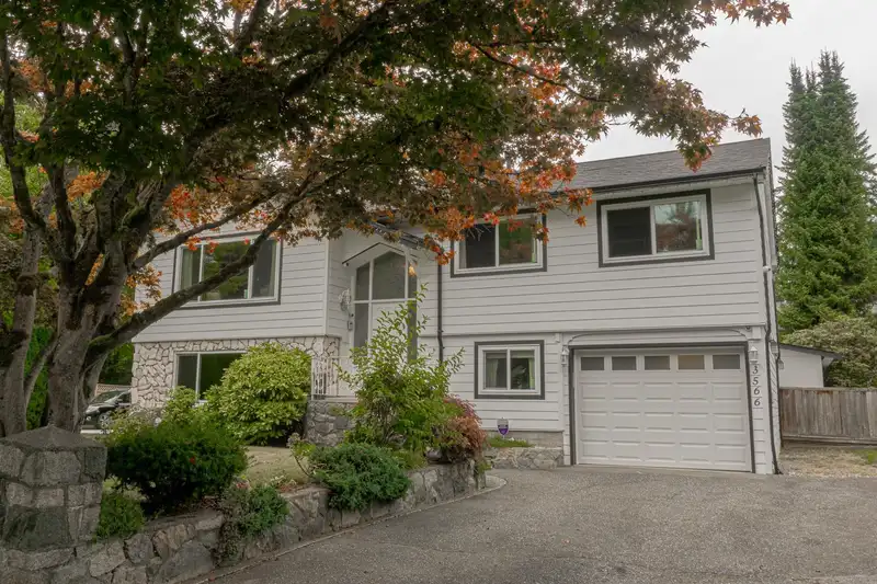 3566 REGENT AVENUE - photo 2 of 37