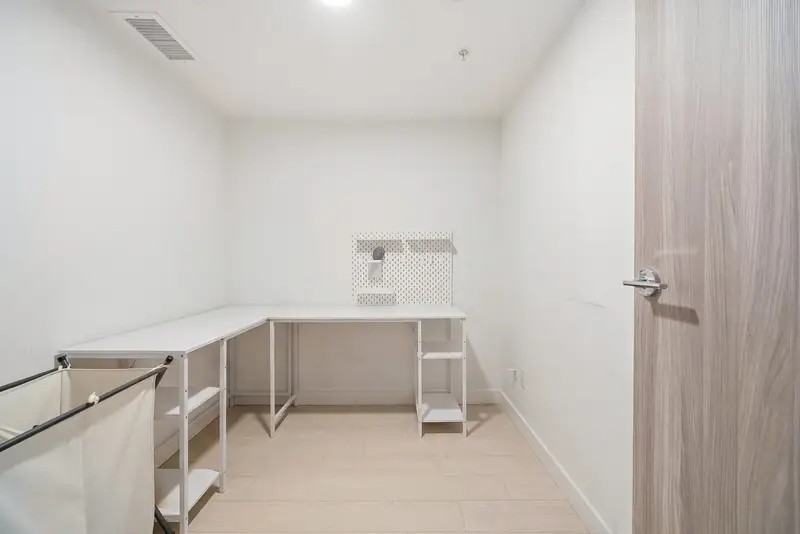 912 8800 HAZELBRIDGE WAY - photo 4 of 17