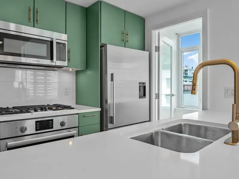 608 88 W 1ST AVENUE - photo 4 of 25