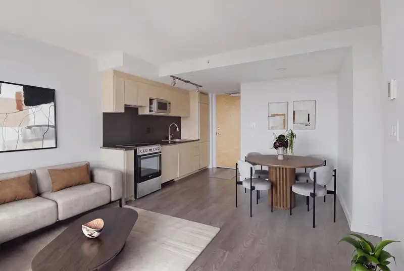 2205 489 INTERURBAN WAY - photo 4 of 18
