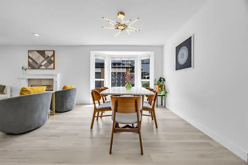 54 8120 GENERAL CURRIE ROAD - photo 4 of 25
