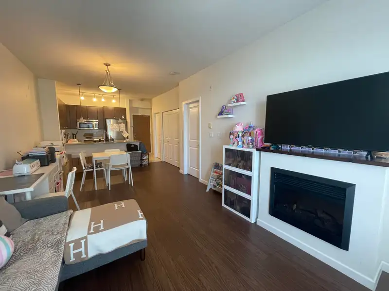 309 290 FRANCIS WAY - photo 2 of 11