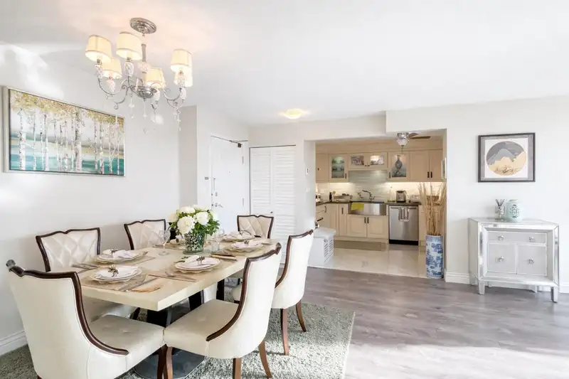 307 5860 DOVER CRESCENT - photo 3 of 21